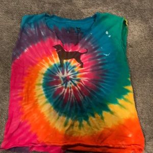 Fun tie dye muddle tank!